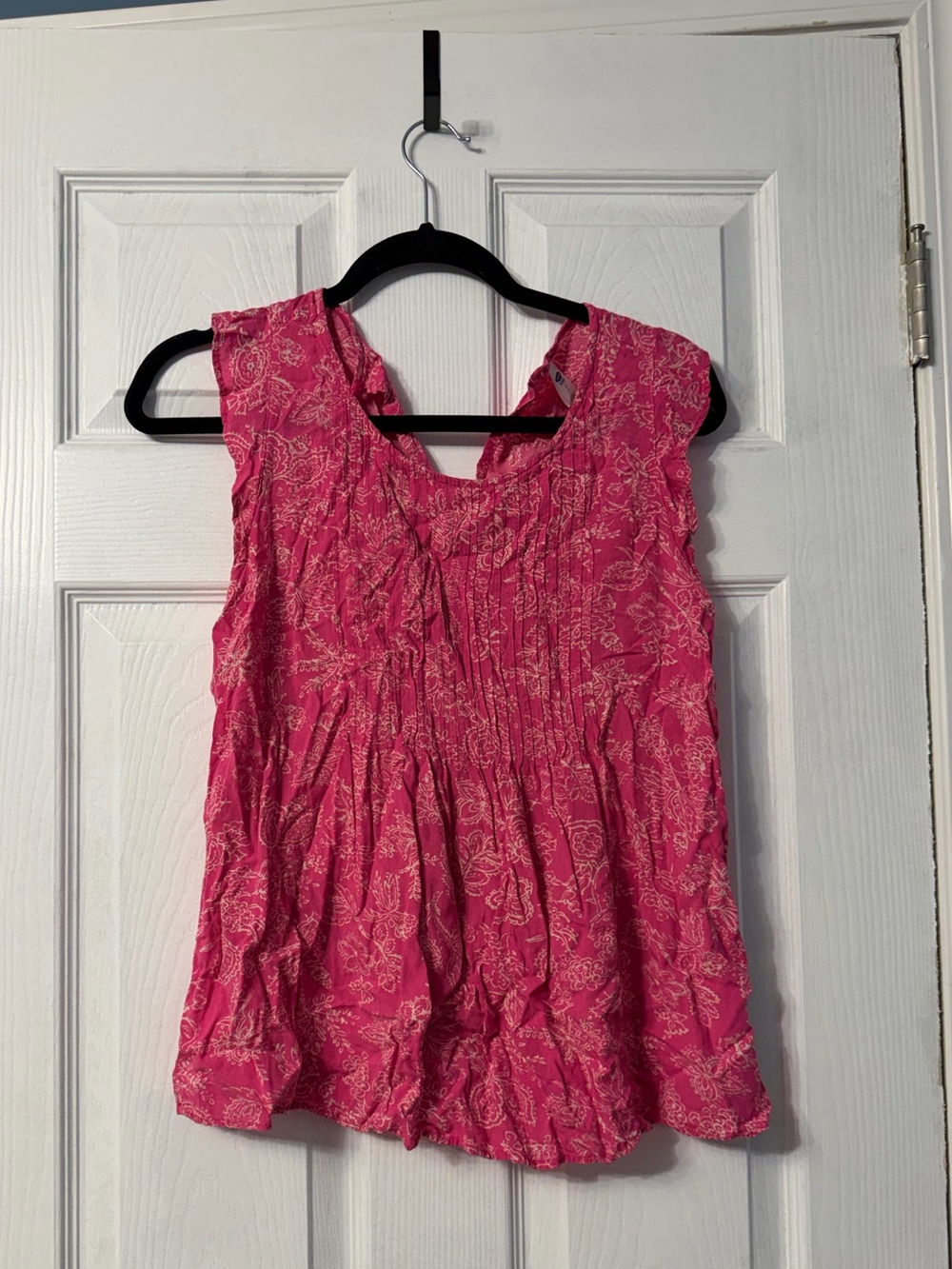 Old Navy pink tank top size small